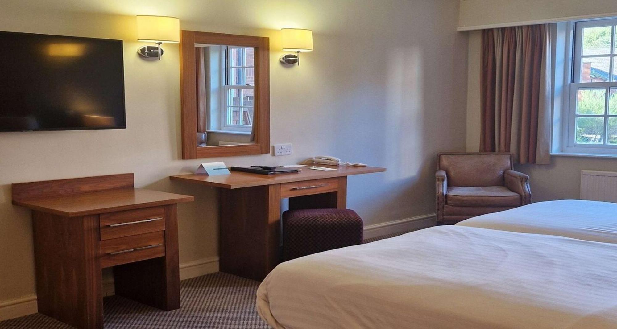 Best Western Moore Place Hotel Milton Keynes Esterno foto