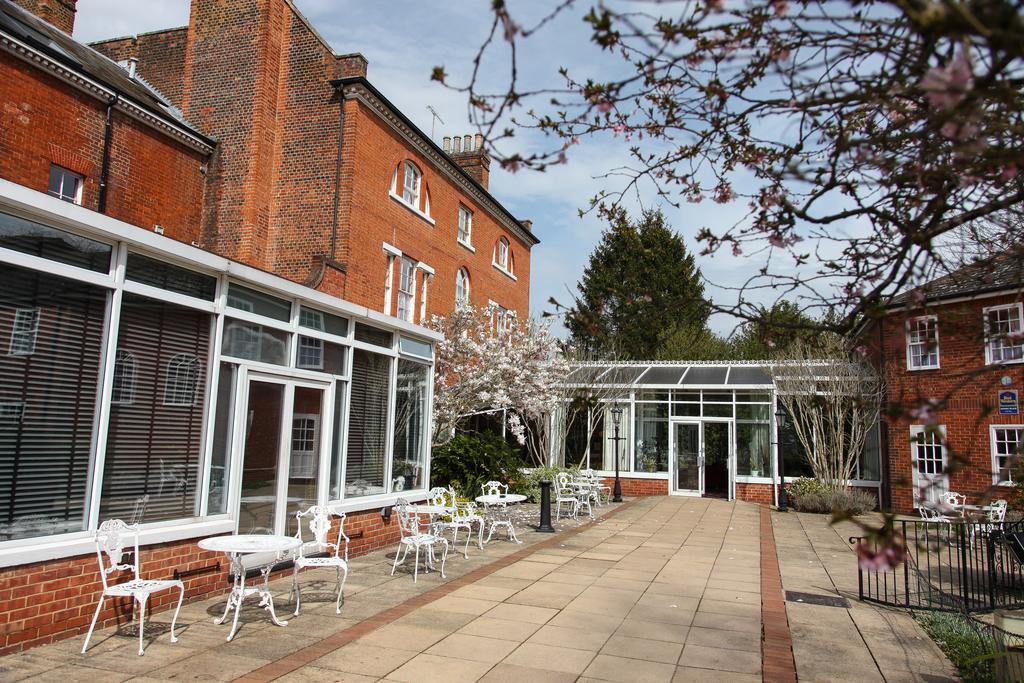 Best Western Moore Place Hotel Milton Keynes Esterno foto